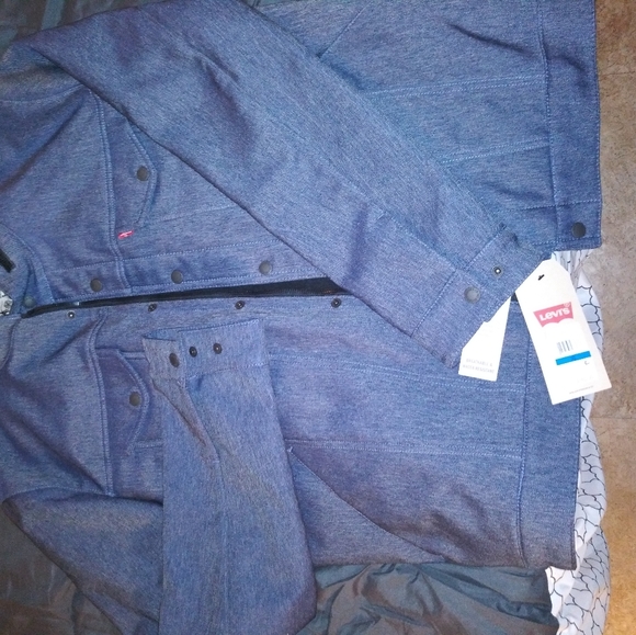 levi's water resistant jacket